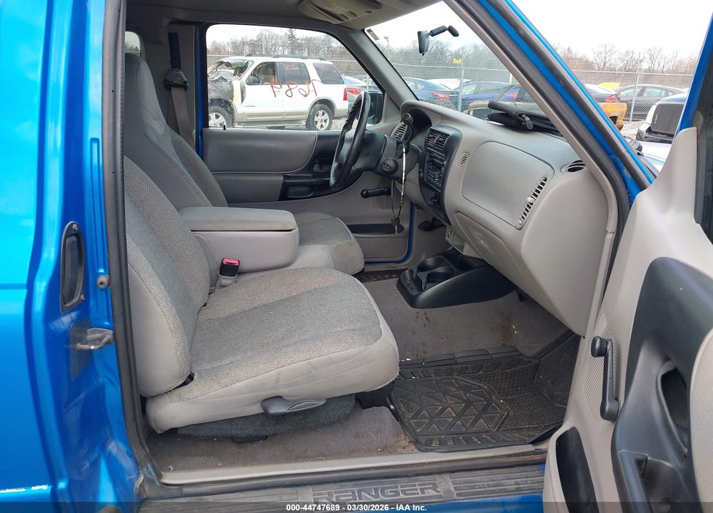 2000 FORD RANGER XLT VIN: 1FTYR14X0YTB02575