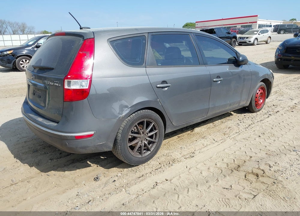 2009 HYUNDAI ELANTRA TOURING VIN: KMHDC86E59U044247