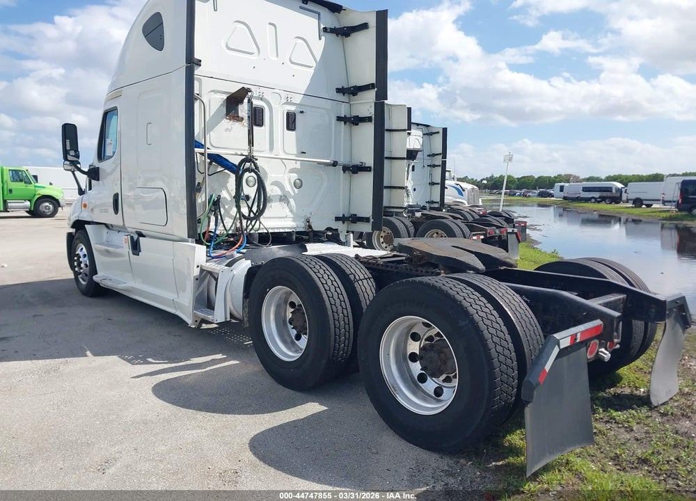 2016 FREIGHTLINER CASCADIA 113 VIN: 3AKJGHDV8GSHK5472
