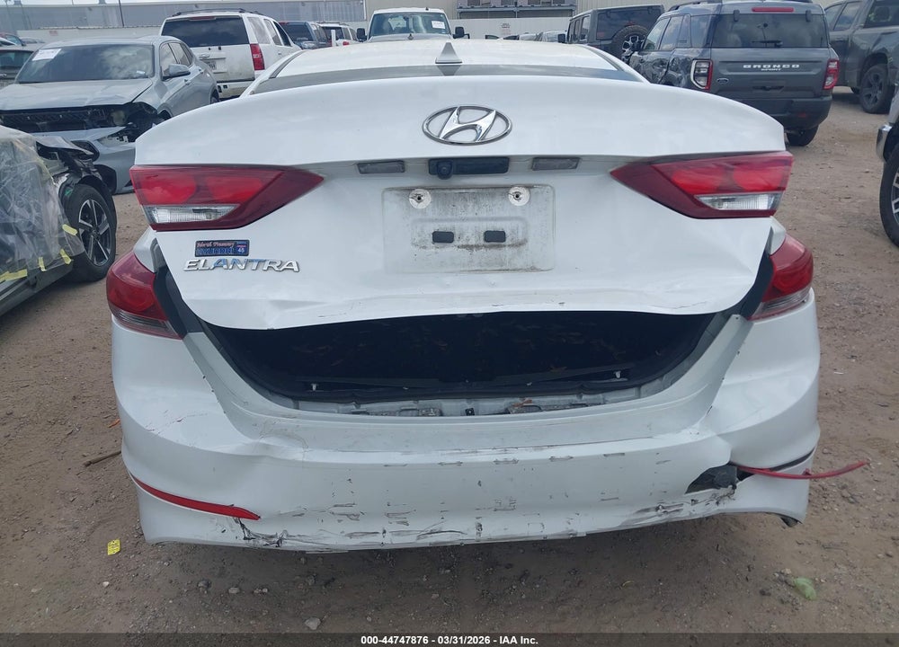 2018 HYUNDAI ELANTRA SEL VIN: 5NPD84LF1JH386465