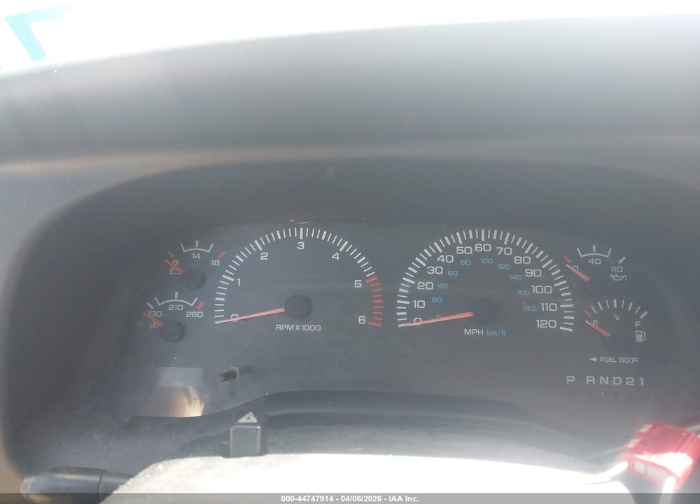 2000 DODGE RAM 1500 ST VIN: 3B7HC13Y5YM233950