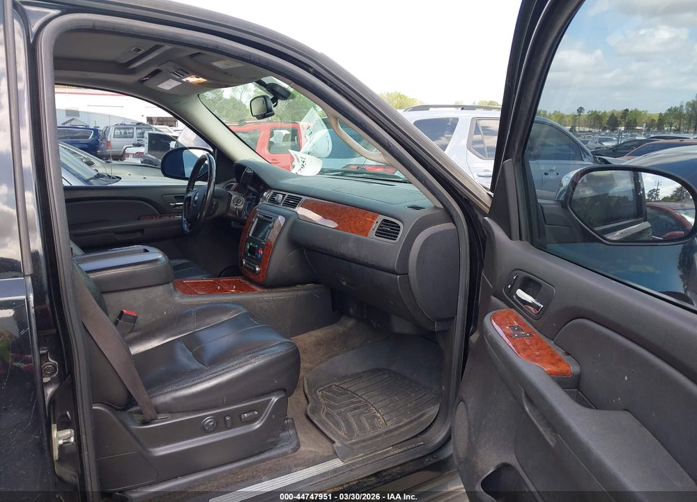 2008 CHEVROLET TAHOE LTZ VIN: 1GNFK13088J176829