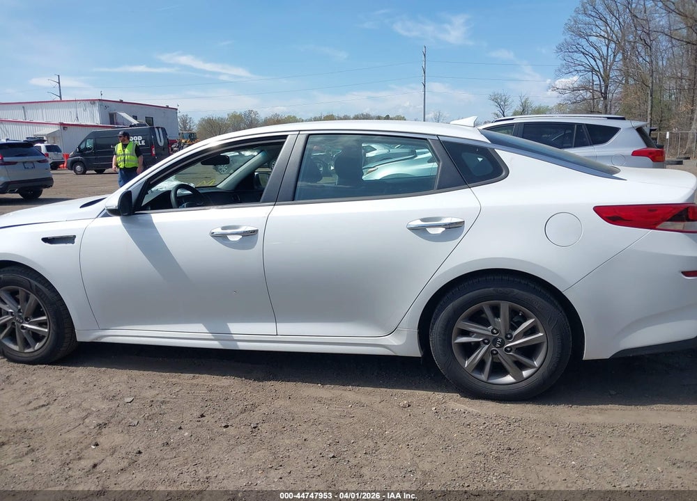 2020 KIA OPTIMA LX VIN: 5XXGT4L39LG397682
