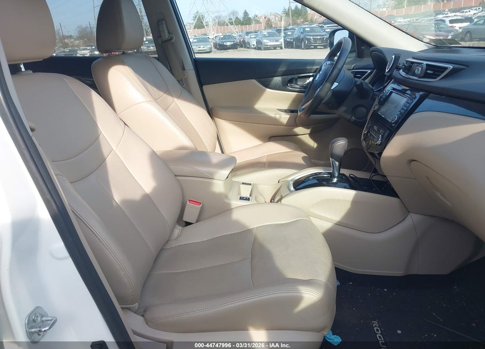 2016 NISSAN ROGUE SL VIN: 5N1AT2MV4GC752849