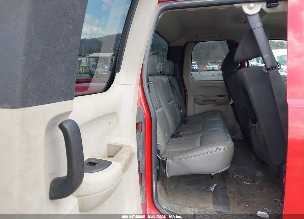 2008 CHEVROLET SILVERADO 3500HD WORK TRUCK VIN: 1GCHK39K08E113206