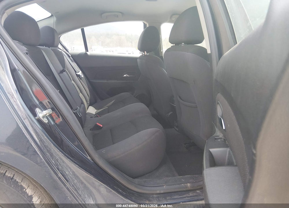 2014 CHEVROLET CRUZE 1LT AUTO VIN: 1G1PC5SB4E7233064