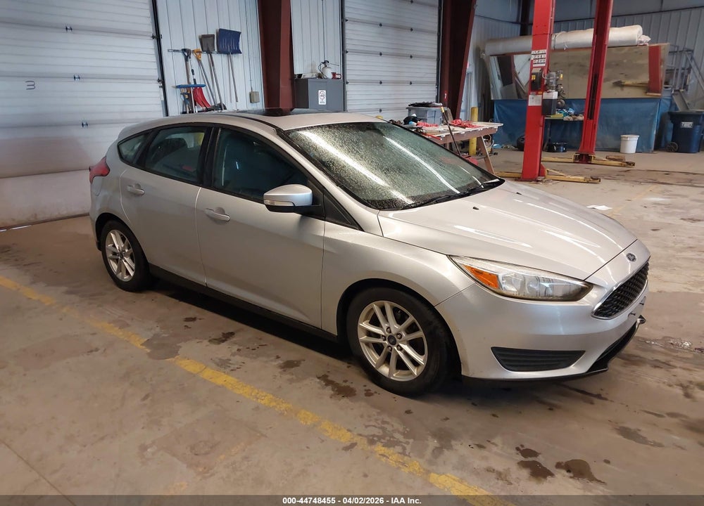 2016 FORD FOCUS SE VIN: 1FADP3K22GL272433