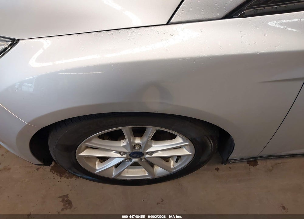 2016 FORD FOCUS SE VIN: 1FADP3K22GL272433