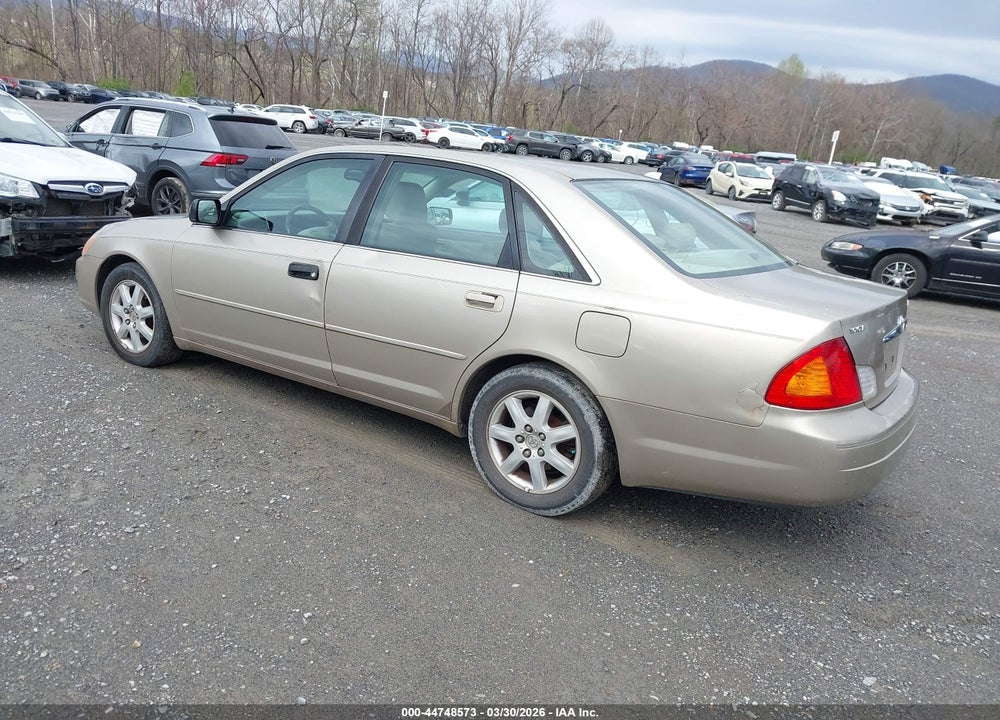 2000 TOYOTA AVALON XLS VIN: 4T1BF28B7YU026605