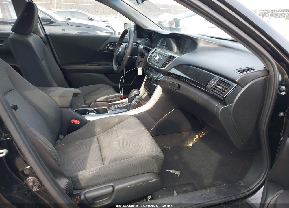 2017 HONDA ACCORD SEDAN VIN: 1HGCR2F31HA255599