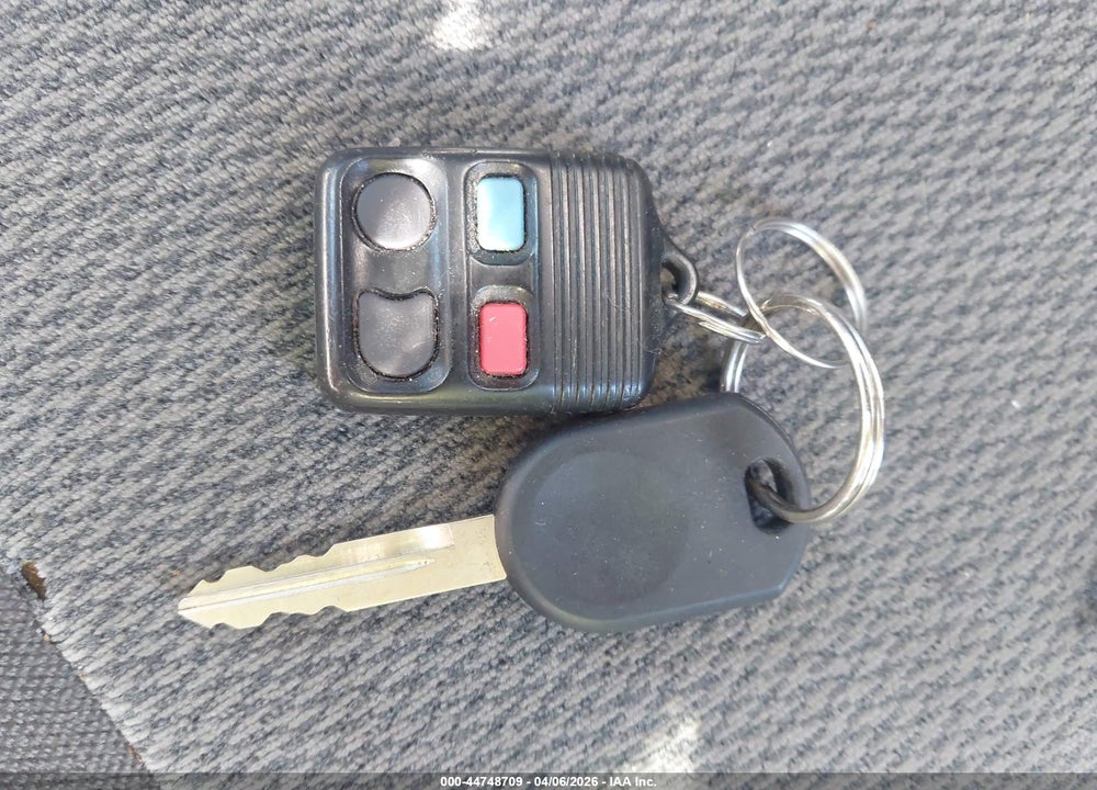2006 FORD TAURUS SE VIN: 1FAFP53276A201953
