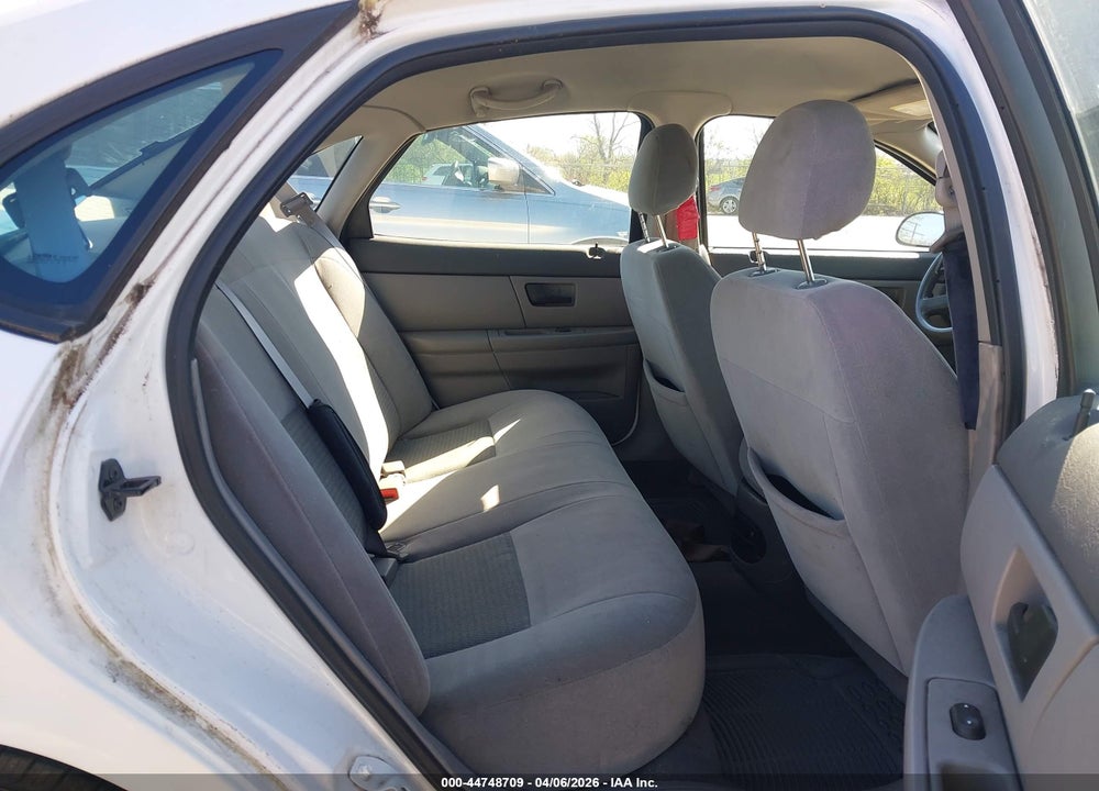 2006 FORD TAURUS SE VIN: 1FAFP53276A201953