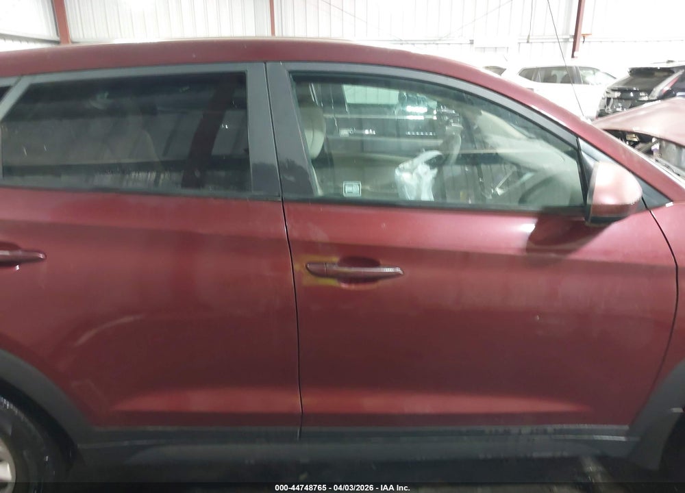 2017 HYUNDAI TUCSON SE VIN: KM8J23A47HU313368