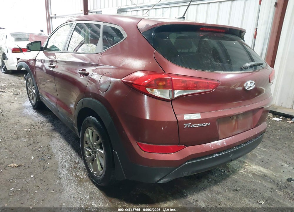 2017 HYUNDAI TUCSON SE VIN: KM8J23A47HU313368