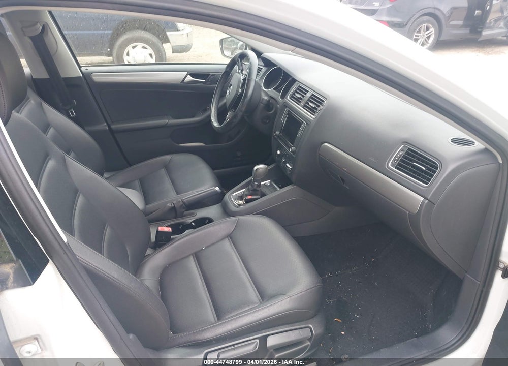 2017 VOLKSWAGEN JETTA 1.4T SE VIN: 3VWDB7AJ5HM400024