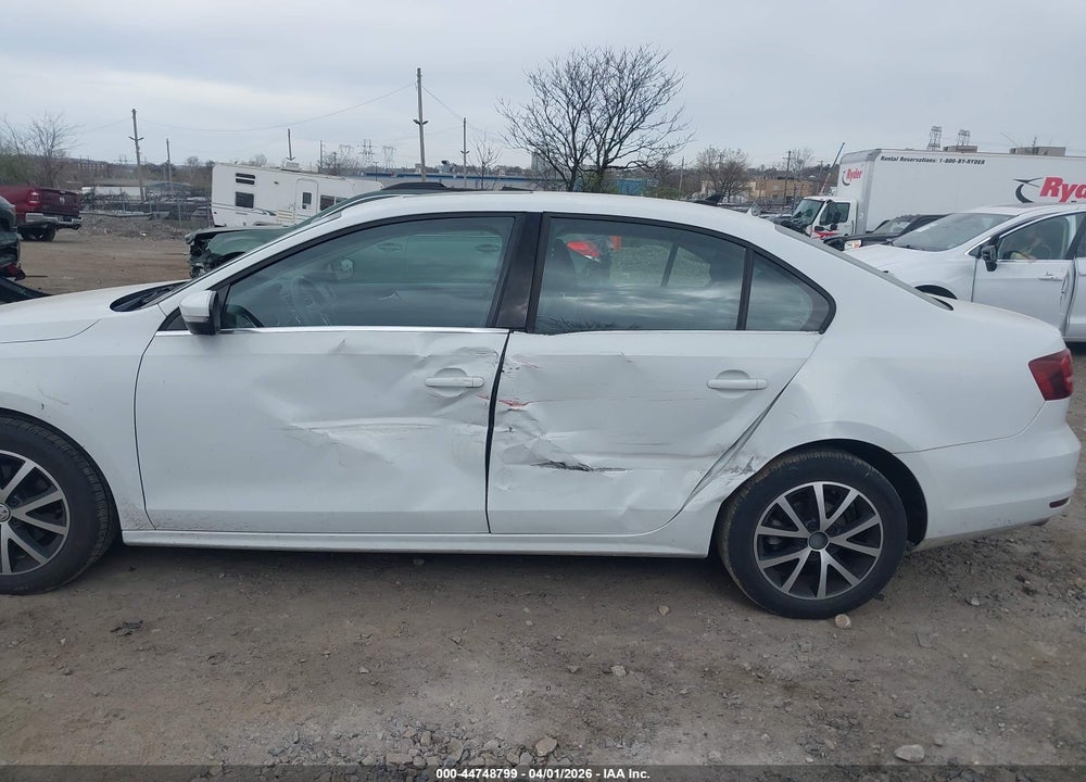 2017 VOLKSWAGEN JETTA 1.4T SE VIN: 3VWDB7AJ5HM400024