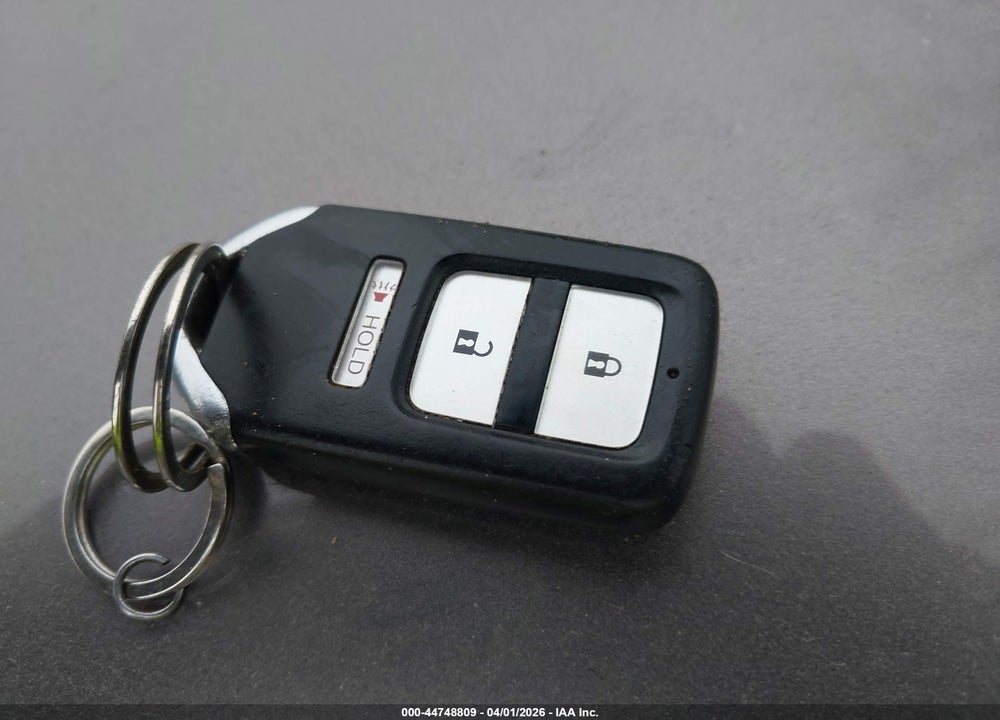 2017 HONDA FIT EX-L VIN: JHMGK5H80HS000417