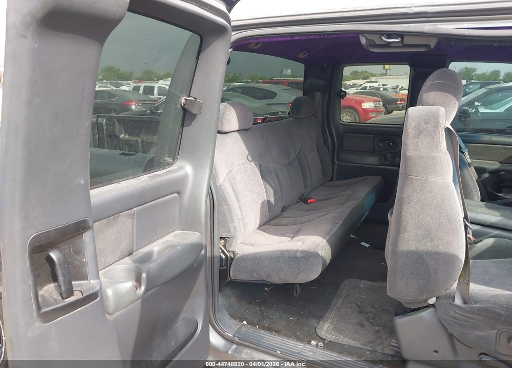 2001 CHEVROLET SILVERADO 1500 LS VIN: 2GCEK19T911400373