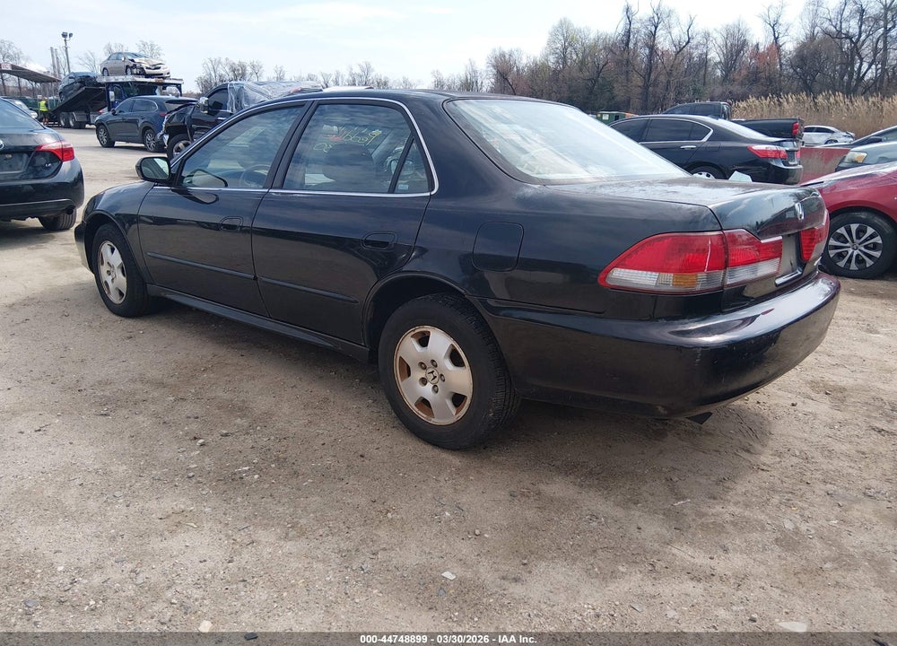 2001 HONDA ACCORD 3.0 EX VIN: 1HGCG165X1A014082