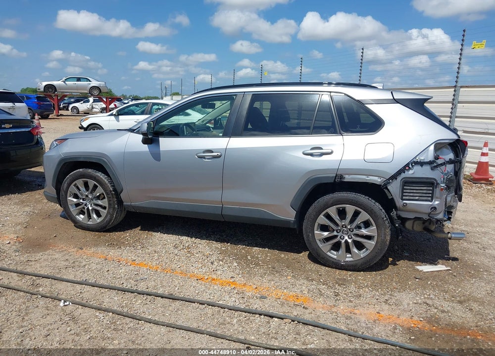 2019 TOYOTA RAV4 XLE PREMIUM VIN: JTMC1RFV9KD510974