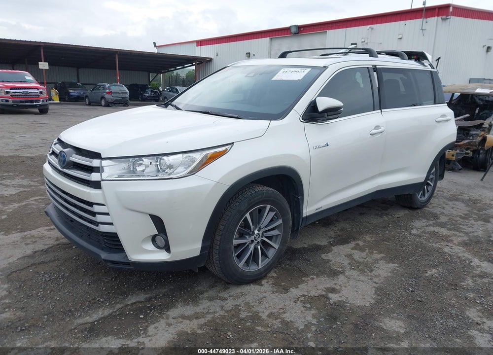 2019 TOYOTA HIGHLANDER HYBRID XLE VIN: 5TDJGRFH4KS075351