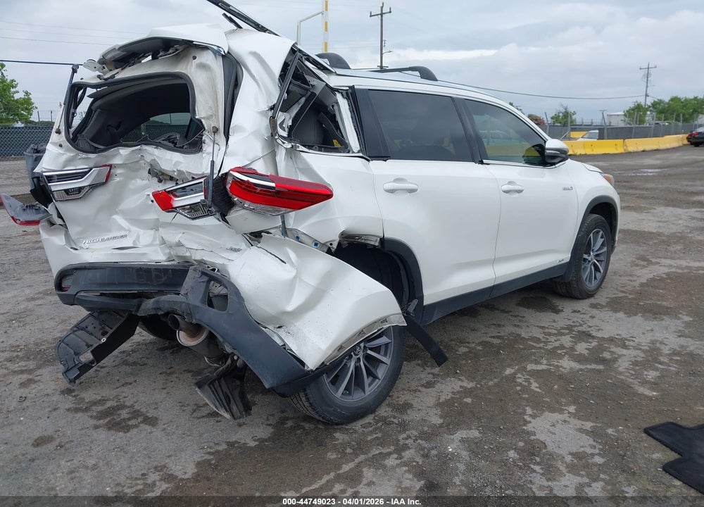 2019 TOYOTA HIGHLANDER HYBRID XLE VIN: 5TDJGRFH4KS075351