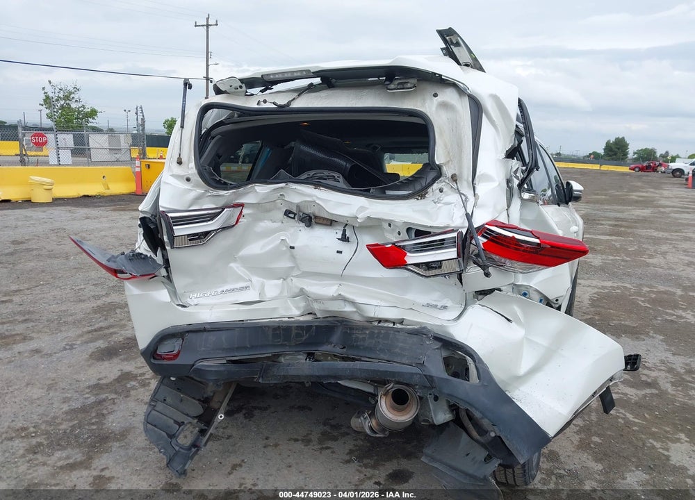 2019 TOYOTA HIGHLANDER HYBRID XLE VIN: 5TDJGRFH4KS075351