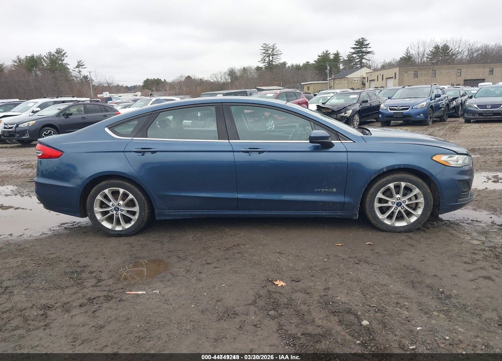 2019 FORD FUSION HYBRID SE VIN: 3FA6P0LUXKR211610