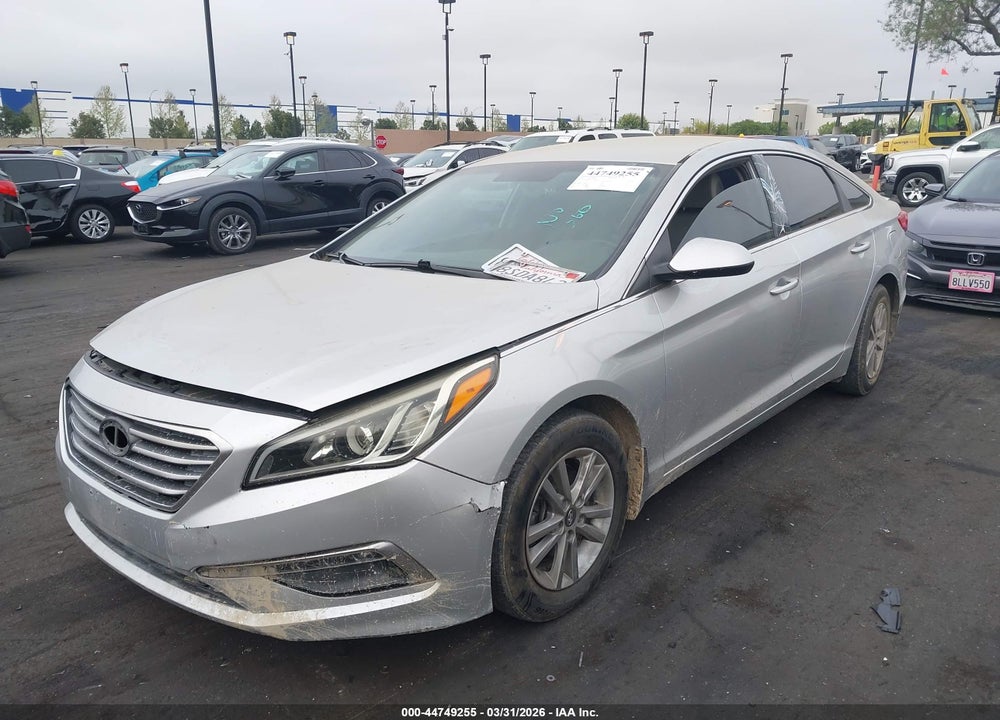 2015 HYUNDAI SONATA SE VIN: 5NPE24AFXFH180772