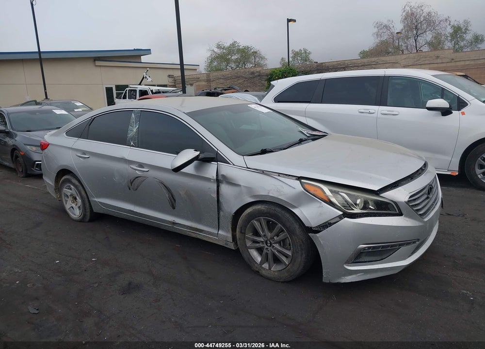 2015 HYUNDAI SONATA SE VIN: 5NPE24AFXFH180772