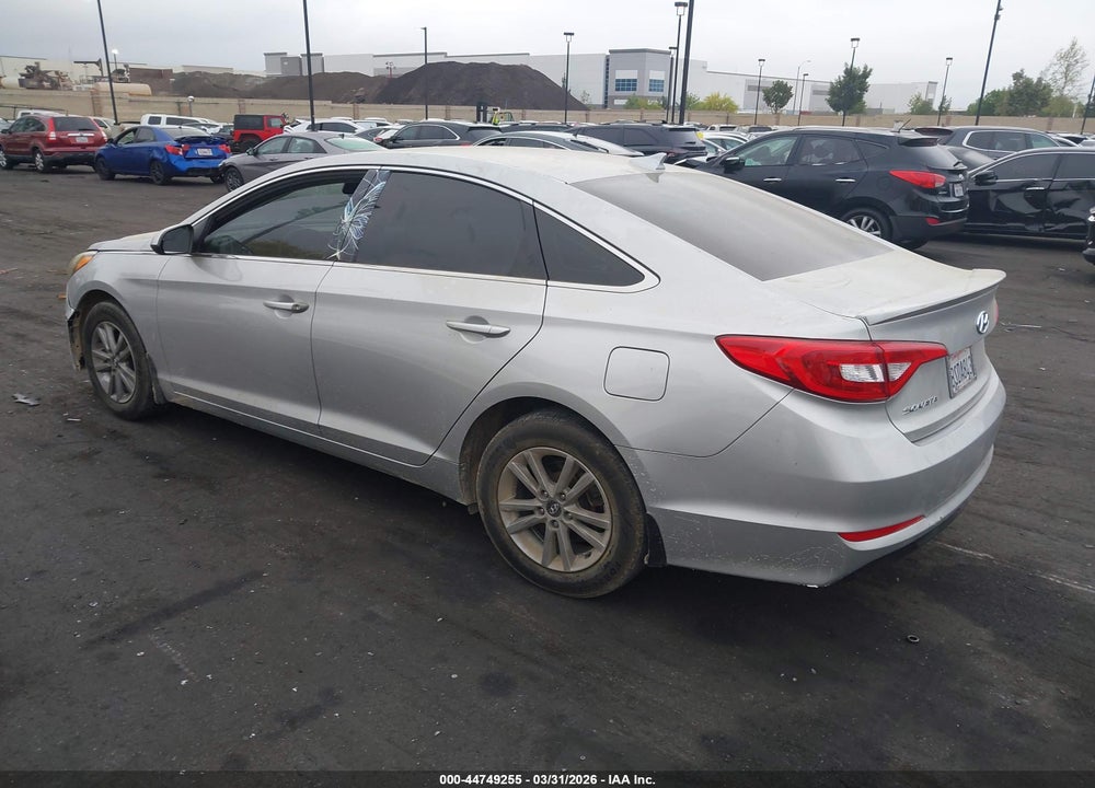 2015 HYUNDAI SONATA SE VIN: 5NPE24AFXFH180772