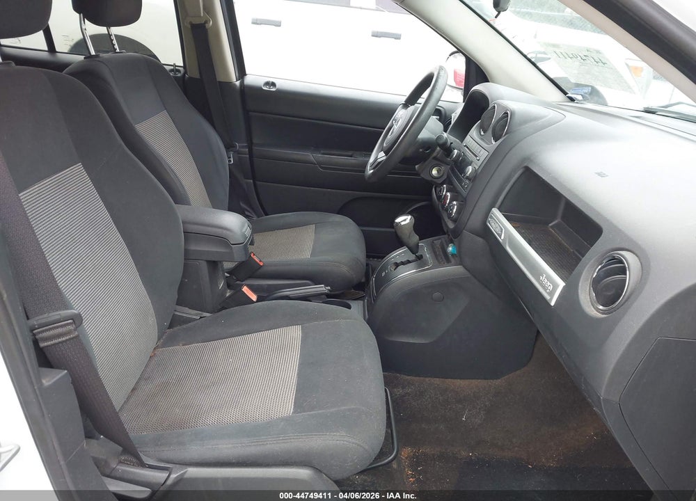 2014 JEEP COMPASS SPORT VIN: 1C4NJCBA3ED829722