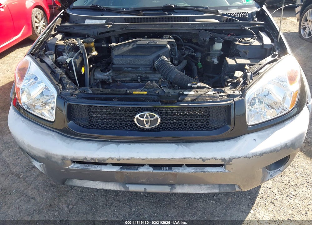 2005 TOYOTA RAV4 VIN: JTEGD20V450057752