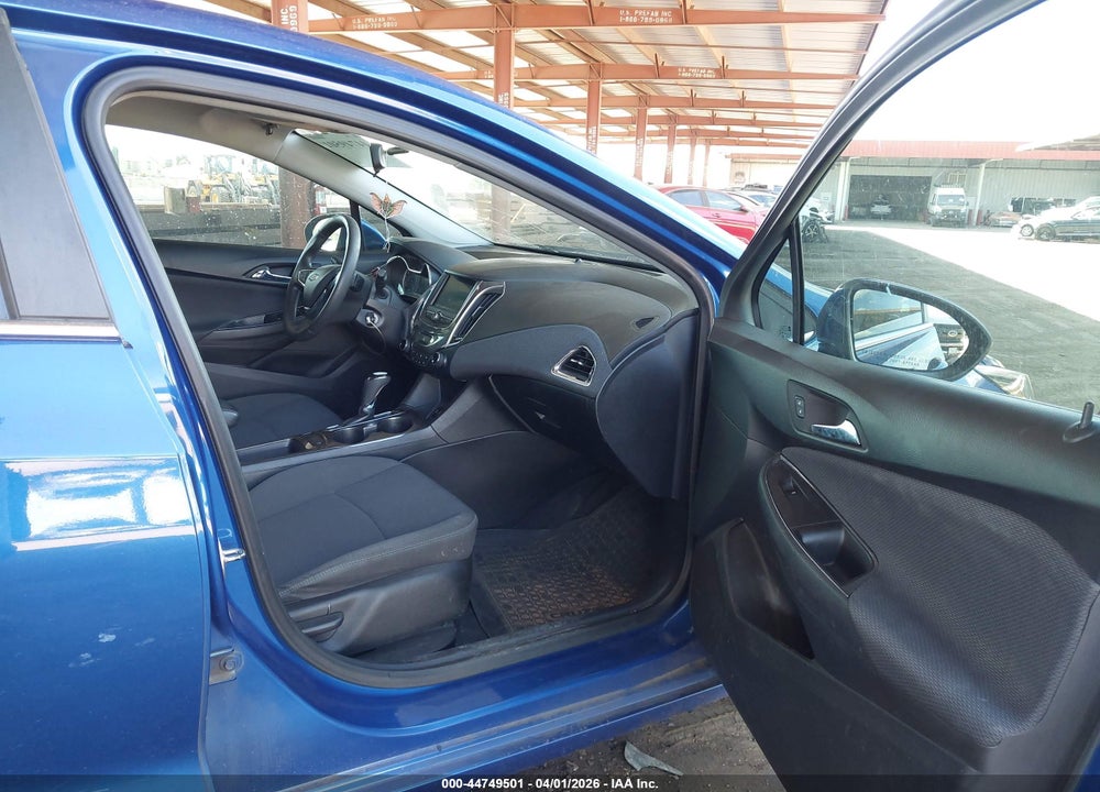 2019 CHEVROLET CRUZE LT VIN: 1G1BE5SM3K7138027