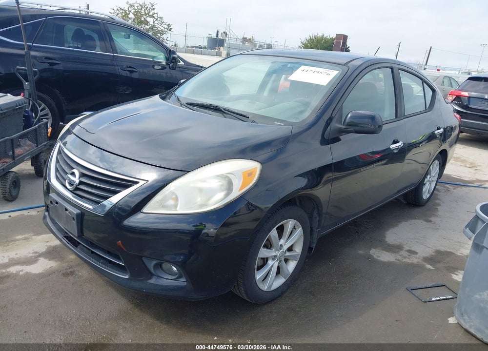 2014 NISSAN VERSA 1.6 SL VIN: 3N1CN7AP4EL823613