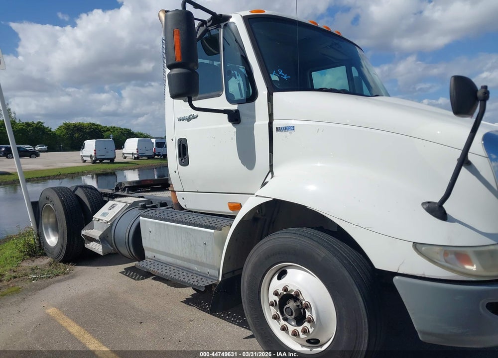 2014 INTERNATIONAL 8000 8600 VIN: 1HSHWSNN8EH032633