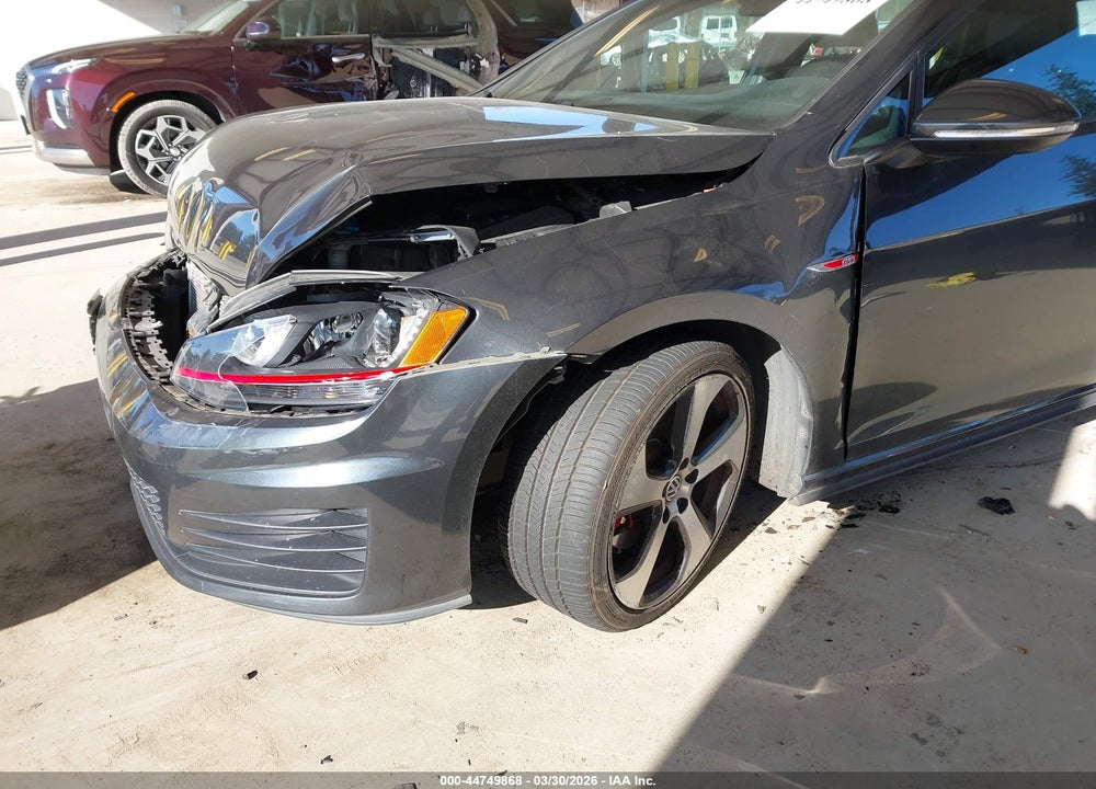 2015 VOLKSWAGEN GOLF GTI 2.0T AUTOBAHN 4-DOOR VIN: 3VW4T7AU3FM030793