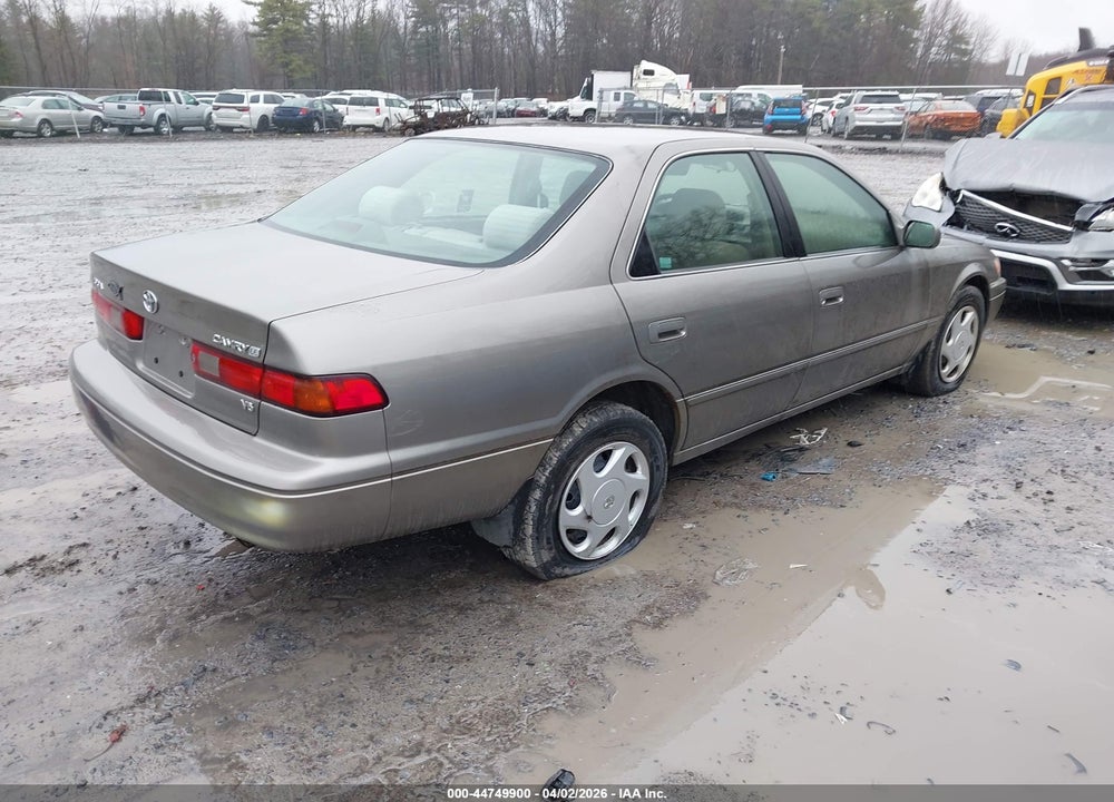 1998 TOYOTA CAMRY LE V6 VIN: 4T1BF22K5WU042517