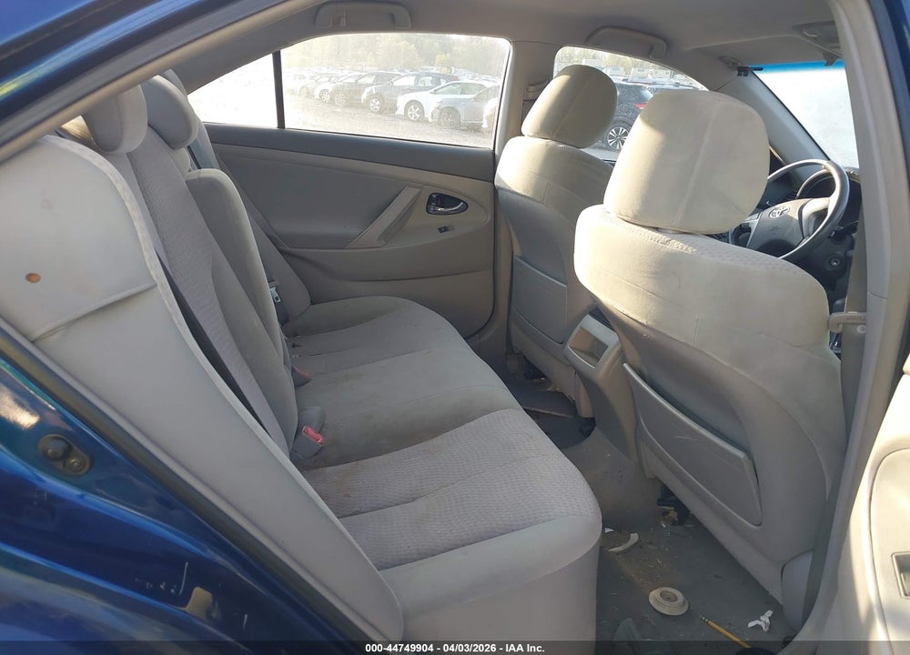 2011 TOYOTA CAMRY LE VIN: 4T1BF3EK5BU647858