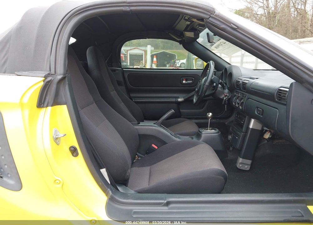 2002 TOYOTA MR2 SPYDER VIN: JTDFR320920044502