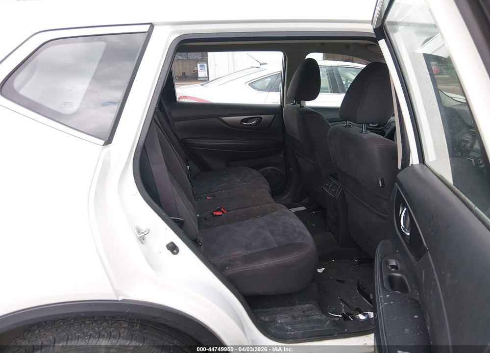 2015 NISSAN ROGUE S VIN: KNMAT2MV1FP579867