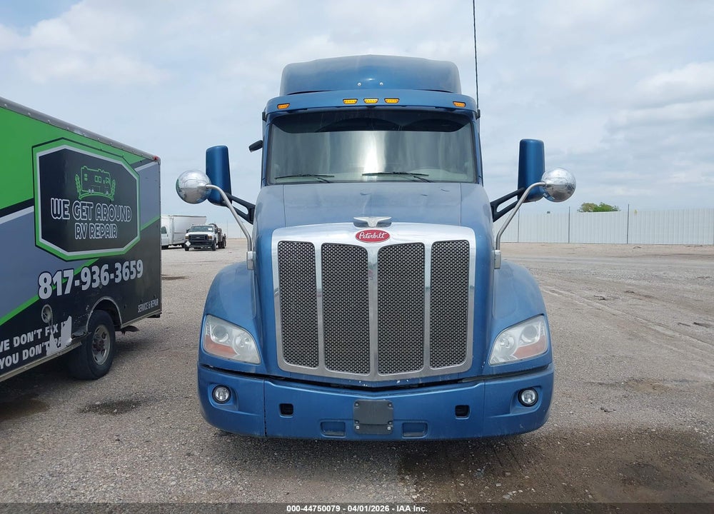 2020 PETERBILT 579 VIN: 1XPBDP9X7LD675376