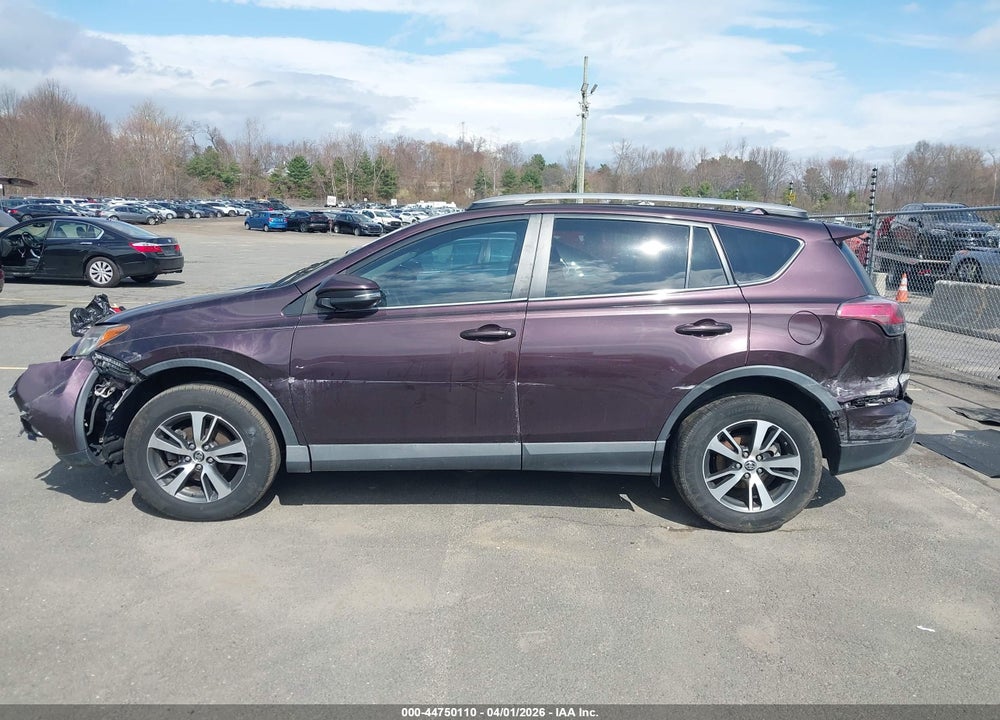 2018 TOYOTA RAV4 XLE VIN: 2T3WFREV5JW435174
