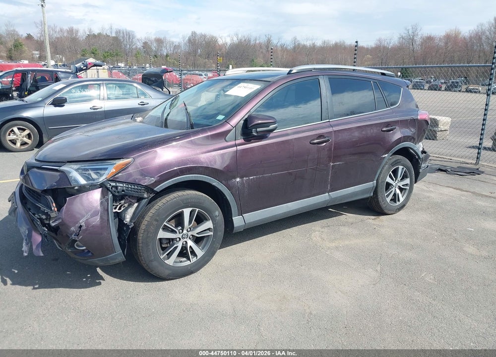 2018 TOYOTA RAV4 XLE VIN: 2T3WFREV5JW435174