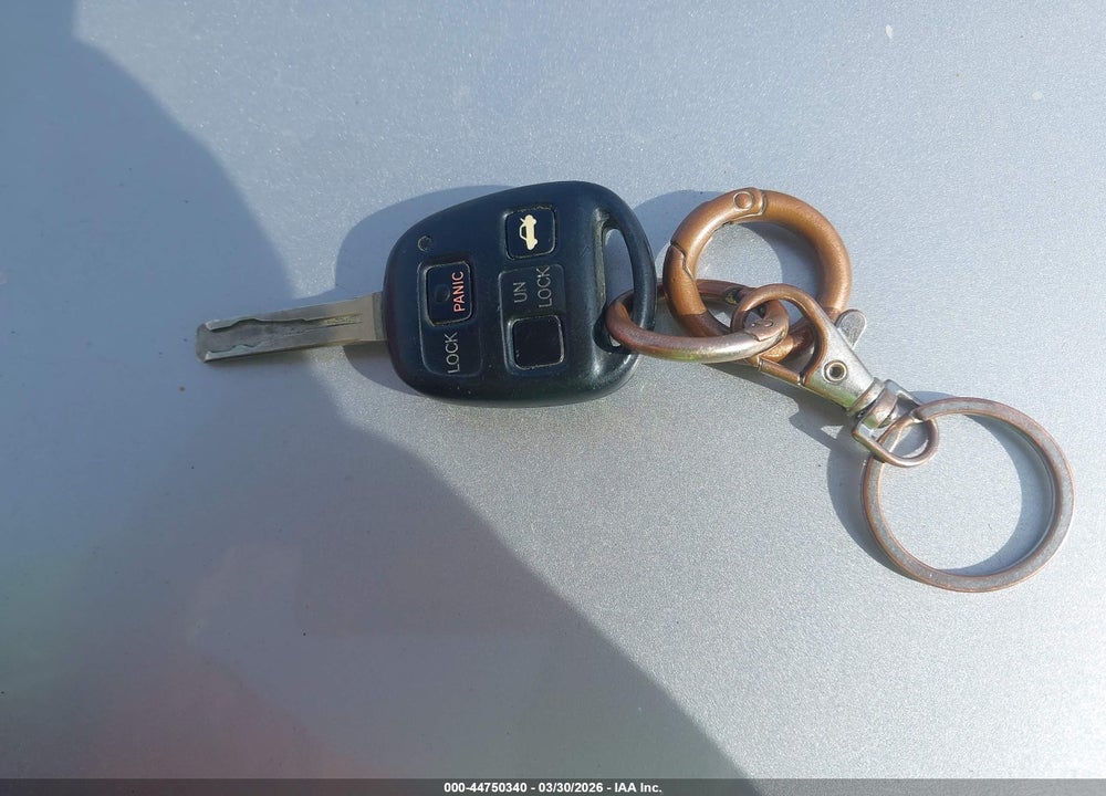 2005 LEXUS ES 330 VIN: JTHBA30G955139363