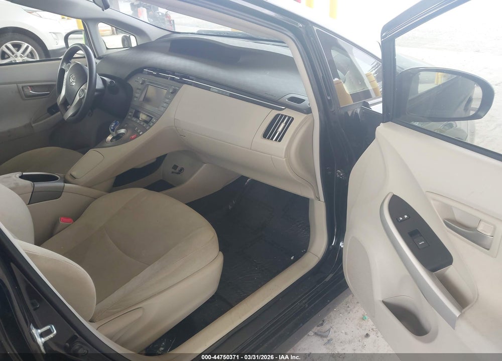 2012 TOYOTA PRIUS TWO VIN: JTDKN3DU1C5505772