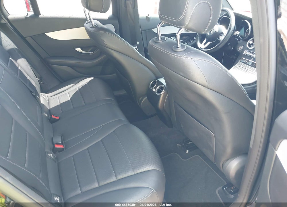 2021 MERCEDES-BENZ GLC 300 SUV VIN: W1N0G8DBXMV271686