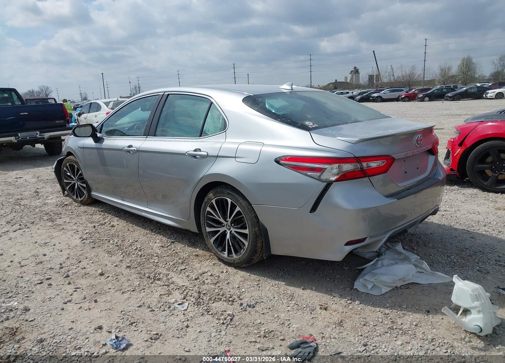 2019 TOYOTA CAMRY SE VIN: 4T1B11HK5KU829557