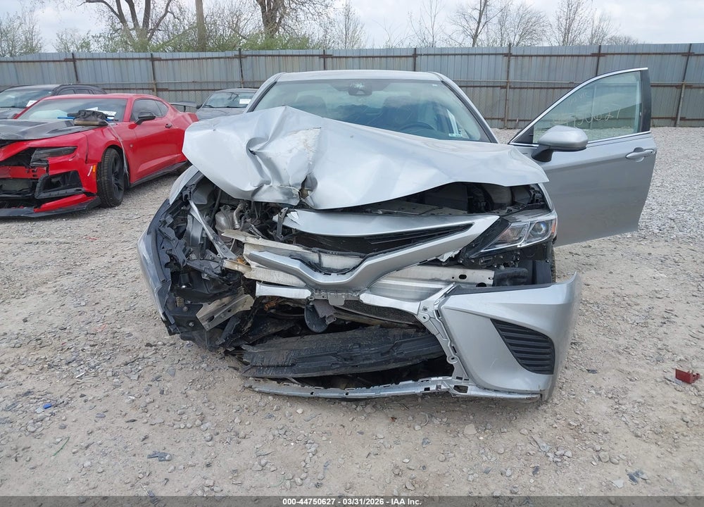 2019 TOYOTA CAMRY SE VIN: 4T1B11HK5KU829557