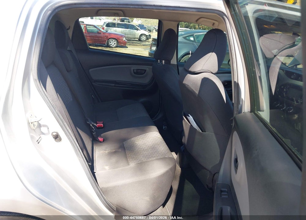 2015 TOYOTA YARIS L VIN: VNKKTUD3XFA043086